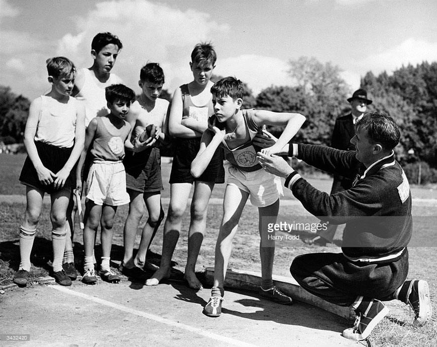 Shot-Put Teaching (Обучая броску), 30th August 1959