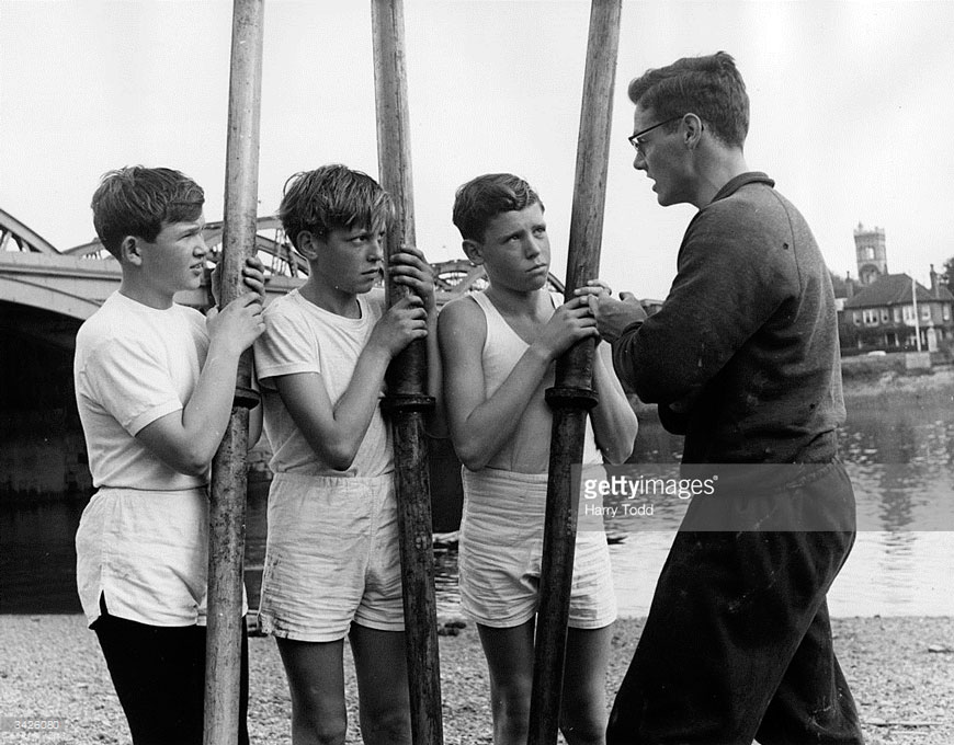 Rowing Instruction (Инструкция по гребле), 17th October 1964 