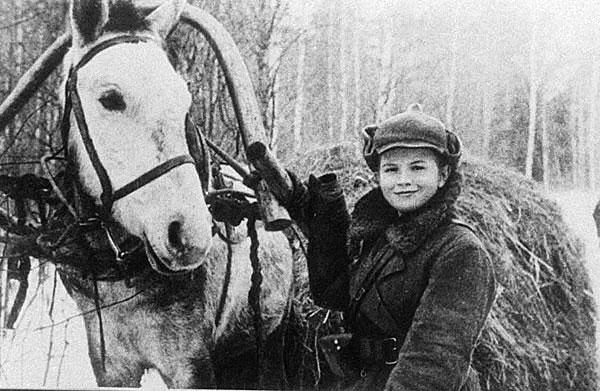 Baля Шкoлeв, юный пapтизaн  (Valia Shkolev, young guerrilla), 1943