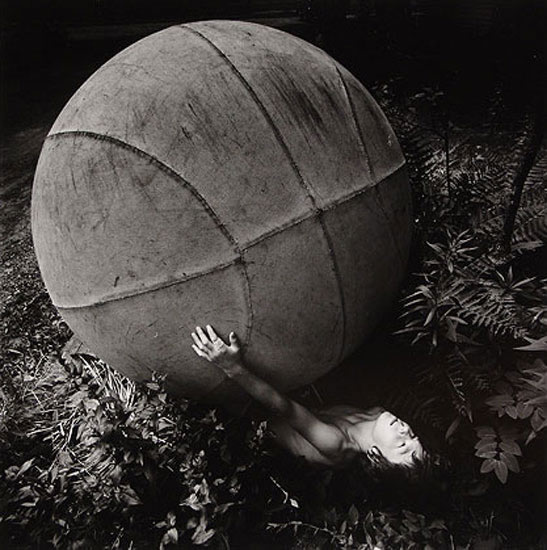 Boy with gigant ball (Мальчик с гигантским мячом), 1972