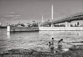 from series «Suriyeli Çocuklar / Syrian Childs playing at the Goldenhorn» * из серии «Сирийские дети, играющие в Золотом Роге» (2015)