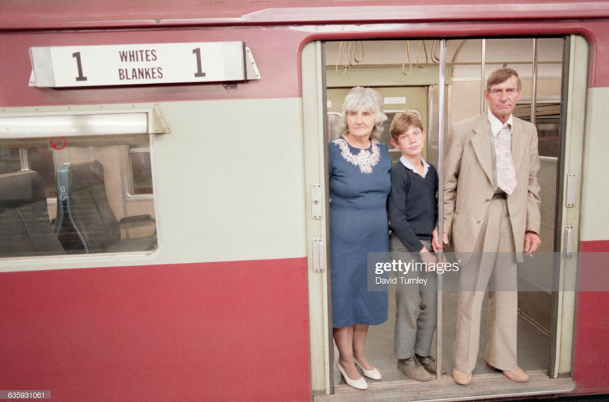 Family on a Train (Семья в метро), 1985