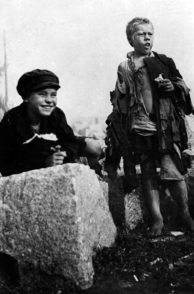 Беспризорники (Homeless boys), 1922