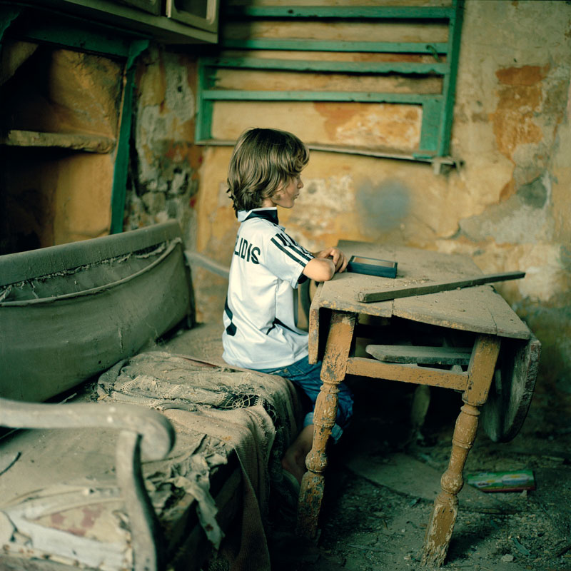 Joseph with teeshirt Nikopolidis (Джо в футболке Никополидиса), 2007