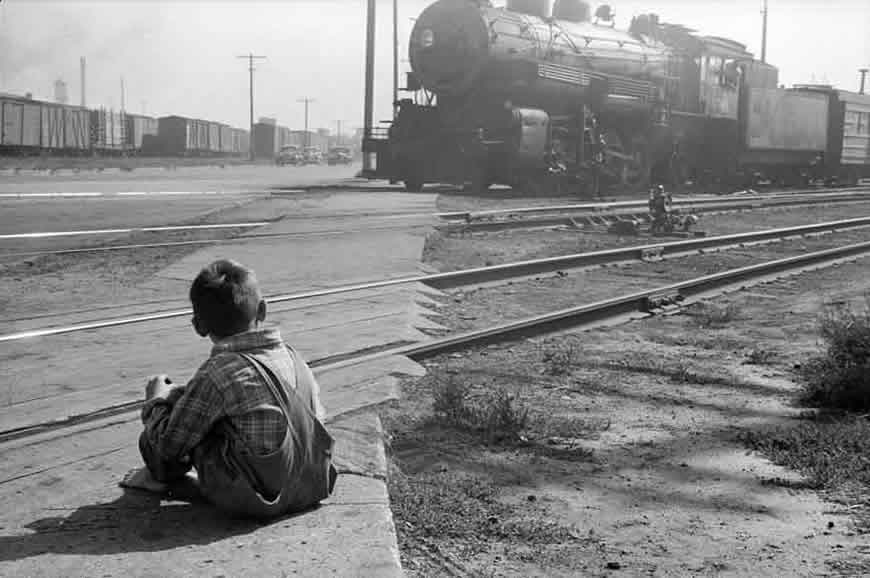 Child who lives on the other side of the tracks (Мальчик, живущий по другую сторону путей), Sept 1939