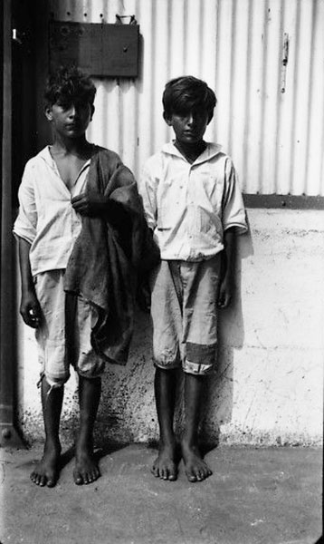 Two Barefooted Boys (Два босоногих мальчика), 1933