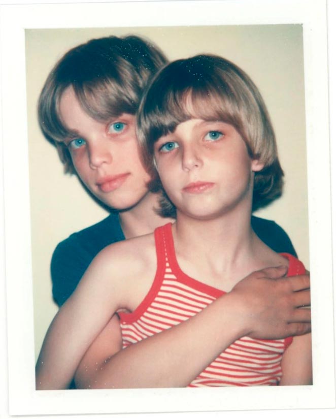 Unidentified boys / Blue t-shirt and striped shirt (Неизвестные мальчики / Голубая футболка и майка в полоску), 1980