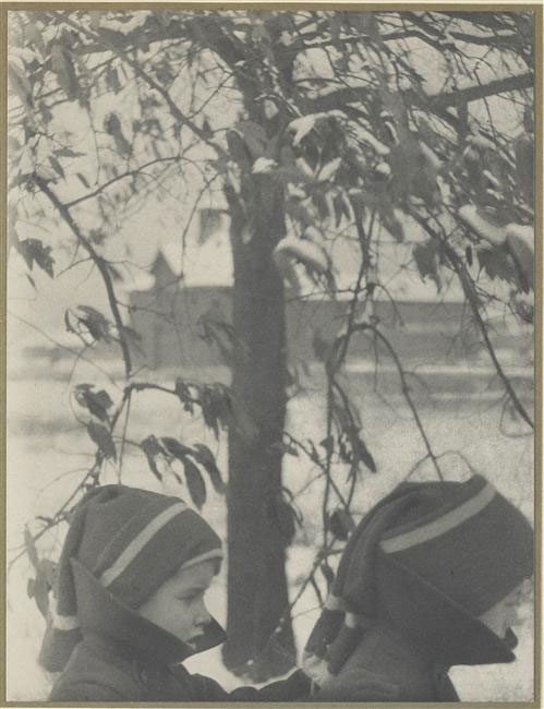 Boys Going to School (Мальчики идут в школу), 1908