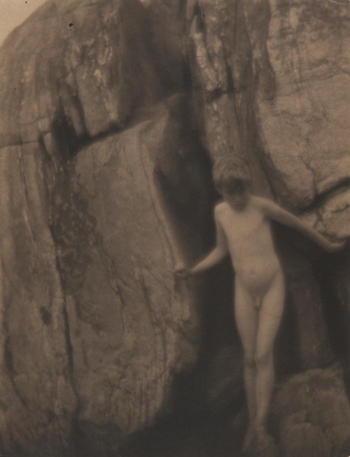 Untitled / Nude boy among rocks (Без названия / Обнажённый мальчик среди скал), 1905-1908