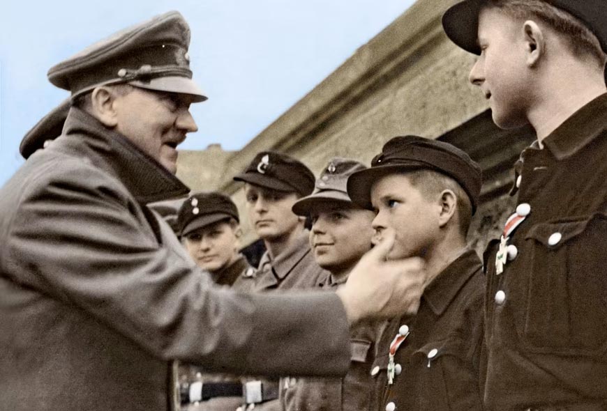 The Führer inspects boy soldiers (Фюрер осматривает мальчиков-солдат), 23 March 1945