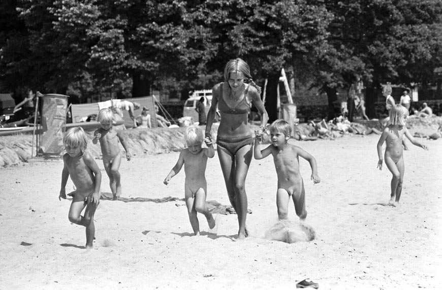 Børn på stranden (Дети на пляже), 1973