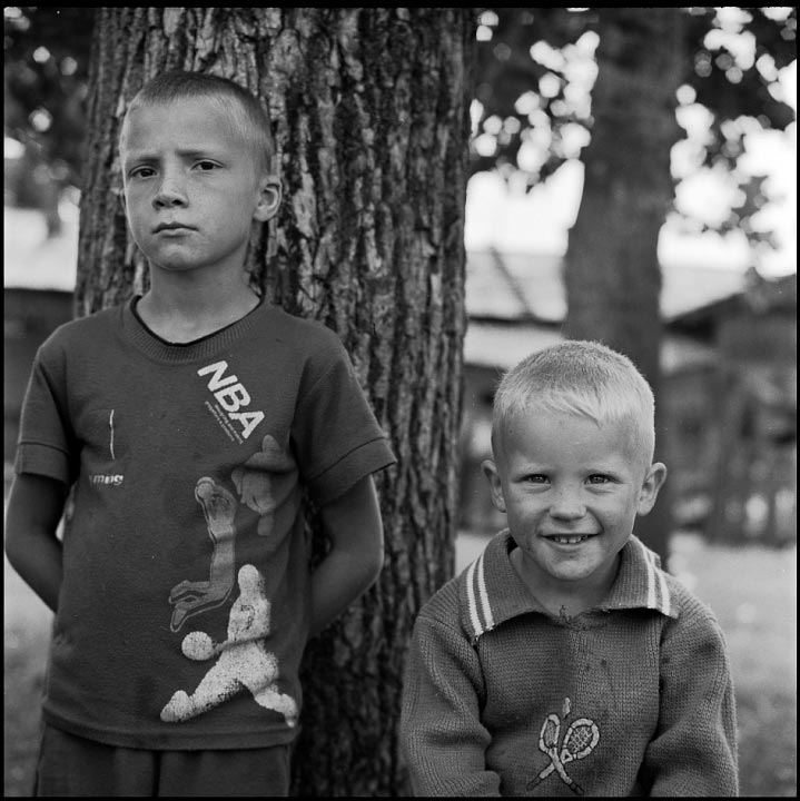 Саша и Саша. Портрет со спортивной символикой (Sasha & Sasha. Portrait with sports symbols), 2010