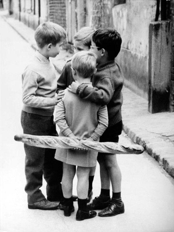 Meeting around a baguette (Встреча вокруг багета), 1950s