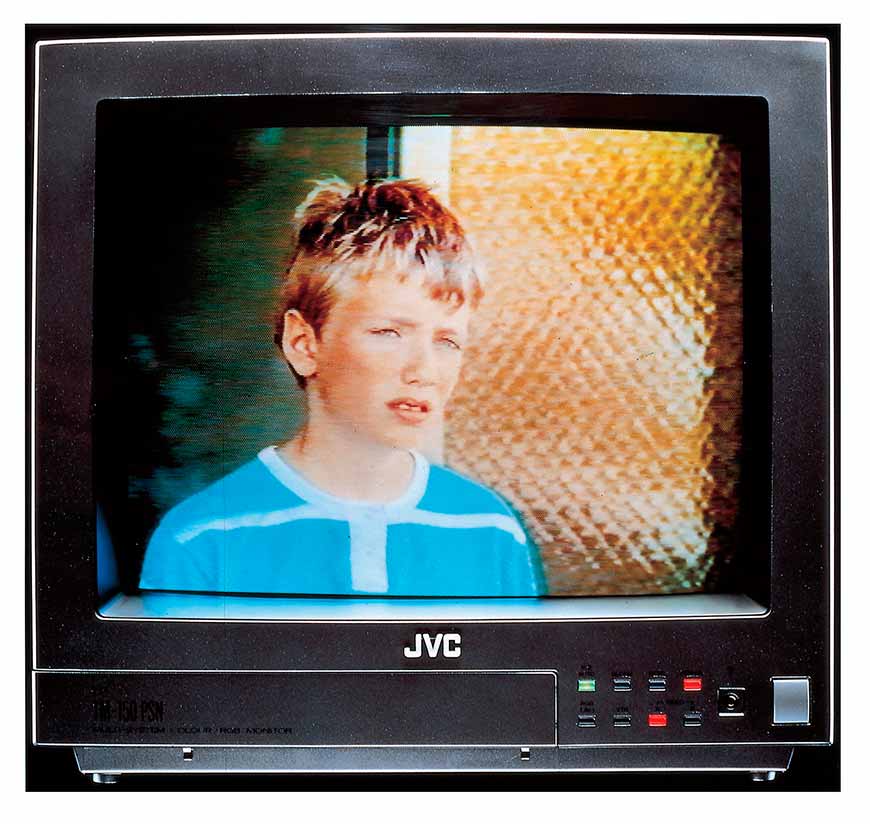 Boy on TV (Мальчик в телевизоре), 1989