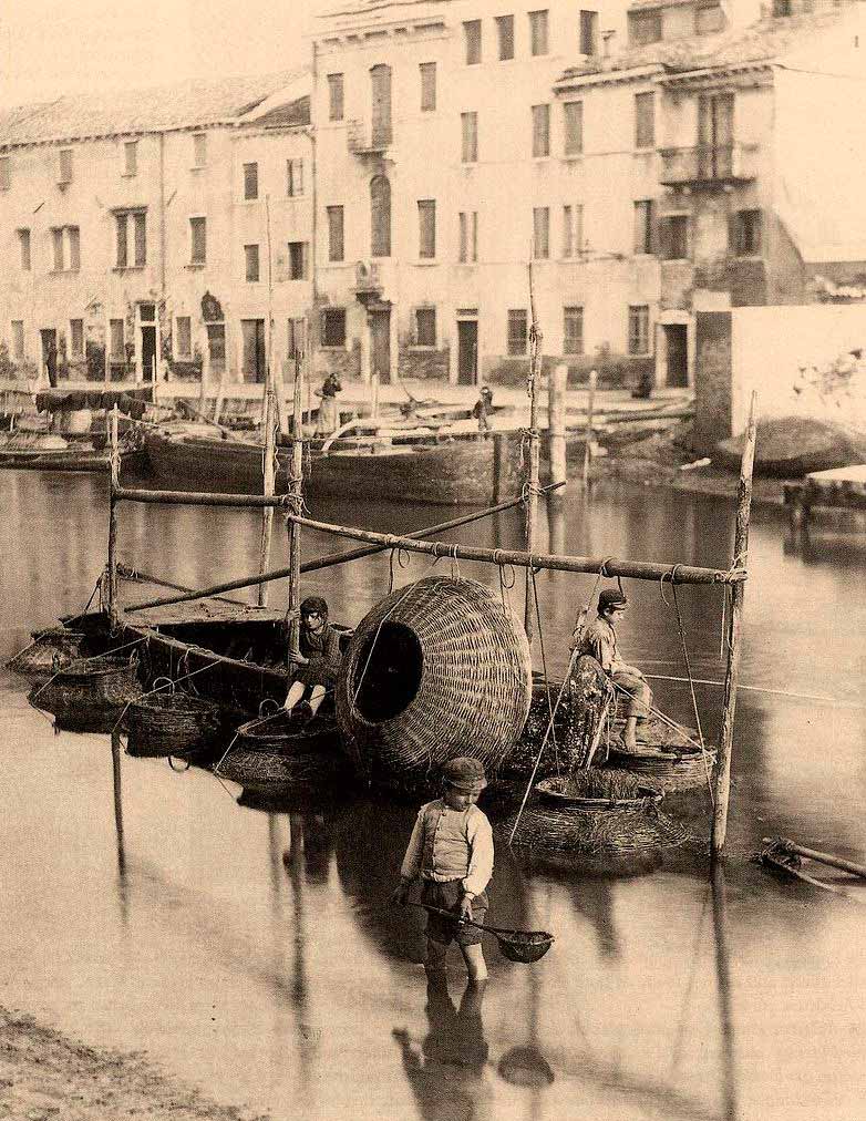 Children on a Fish Weir (Дети у рыбной запруды), 1870s