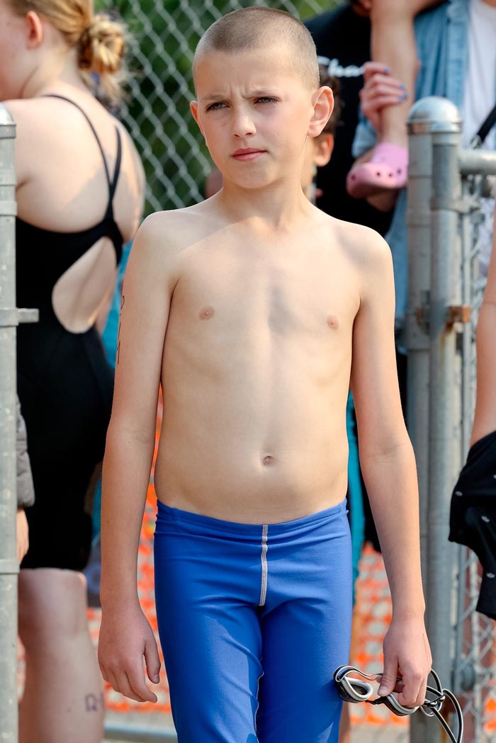 Young Triathlete Before the Race (Юный триатлонист перед стартом), 2025