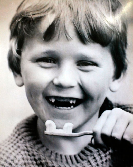 By Gum We Had Fun, Crafty Craig and that toothbrush (Забавные шутки: Крафти Крейг и та зубная щётка), 1980s