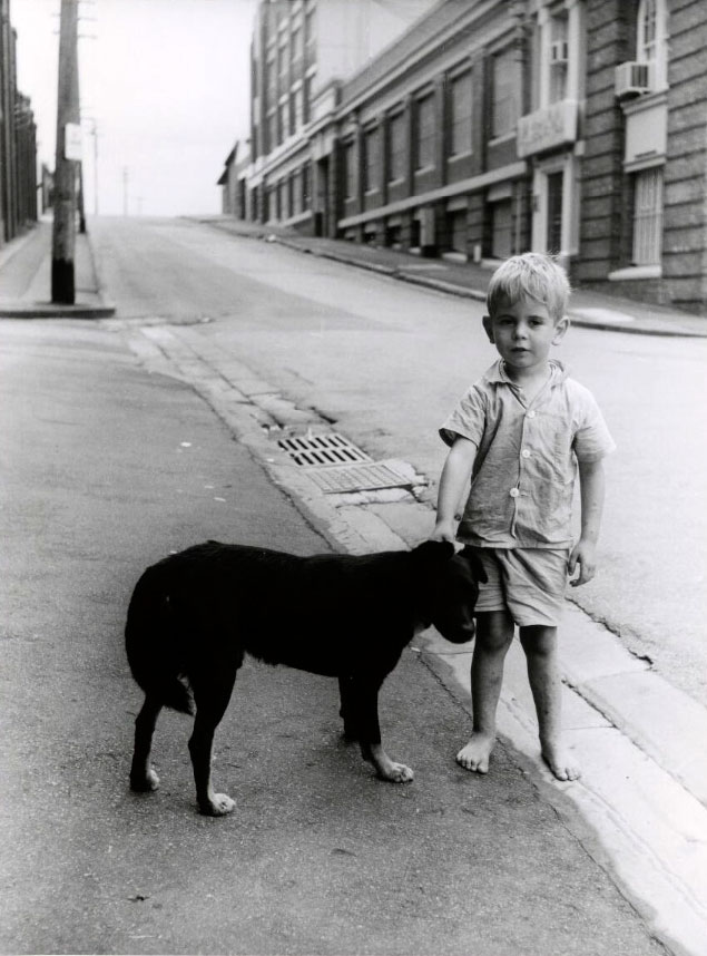 Boy with black dog (Мальчик и чёрный пёс), 1965