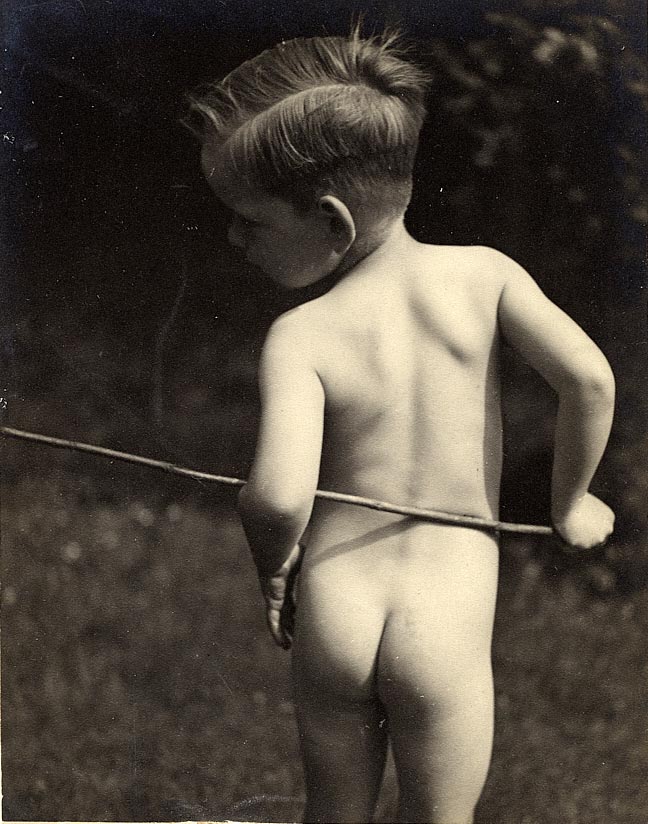 Bildnis eines Jungen (Портрет мальчика), c.1930