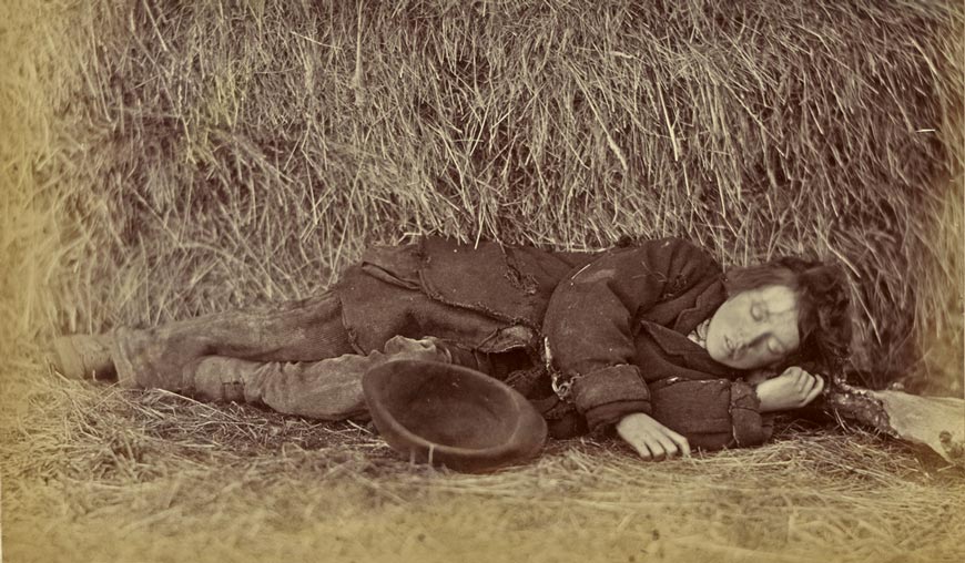 [Boy sleeping next to haystack / Мальчик, спящий у стога сена], c.1860