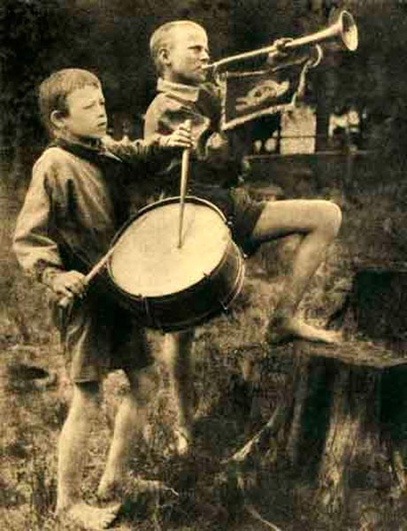 Пионеры (Pioneers), 1920-е