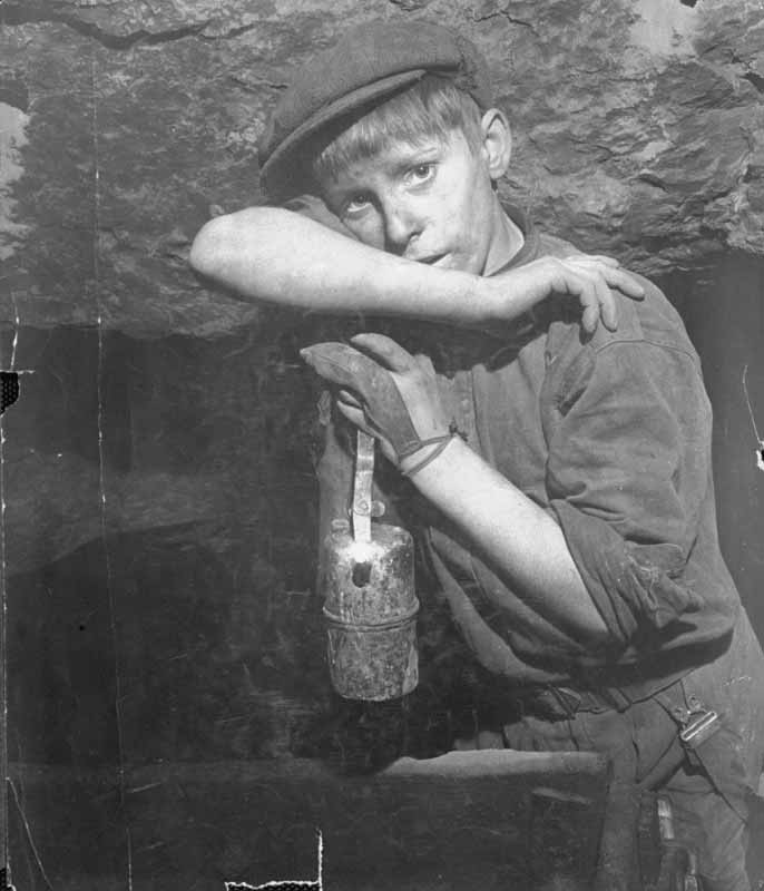 Young Welsh coal miner (Юный валлийский шахтер), 1944