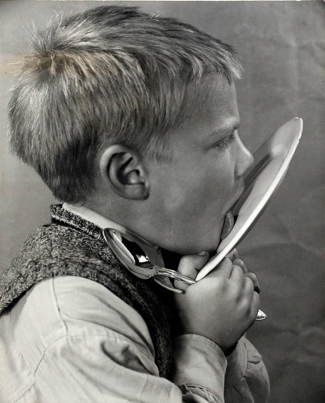 Boy with plate (Мальчик с тарелкой), c.1947