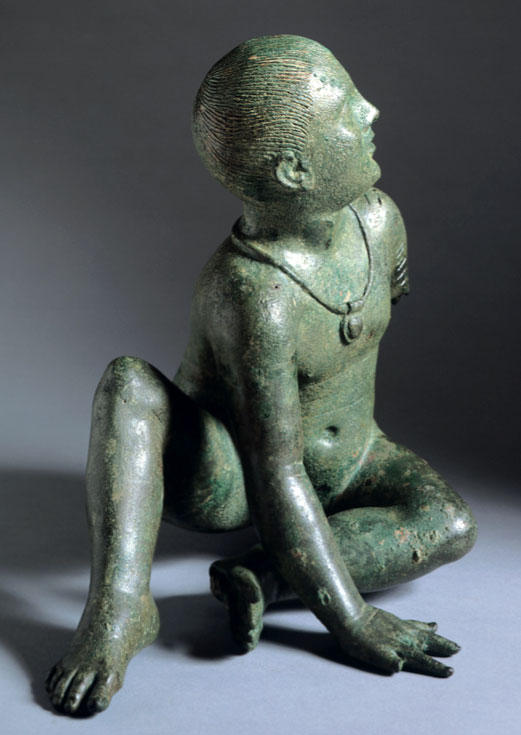 A seated child wearing bulla (Сидящий ребёнок с амулетом), c.150 B.C.