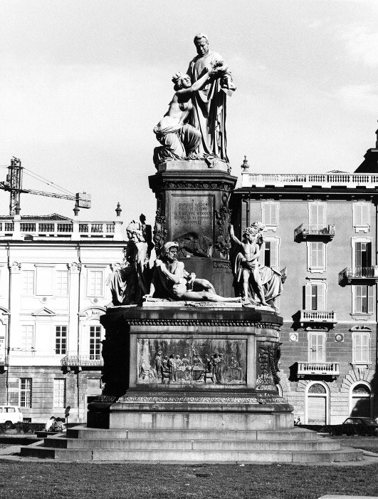 Monument to Camillo Cavour (Монумент Камилло Кавуру), 1873