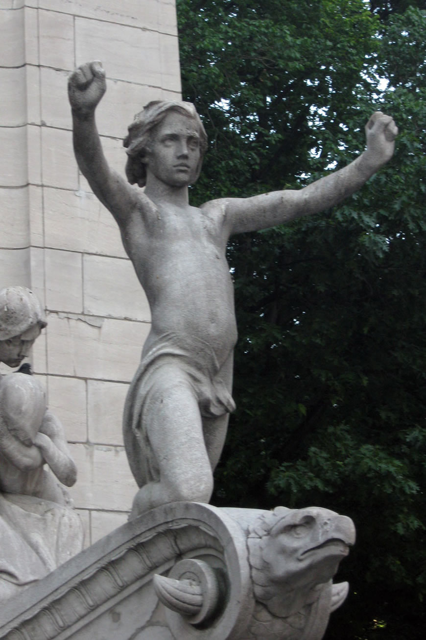 U.S.S. Maine Monument (Памятник погибшим морякам крейсера "Мэйн"), 1913