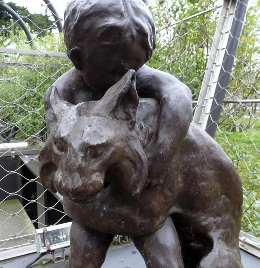 Boy with lynx (Мальчик с рысью), ca.1921