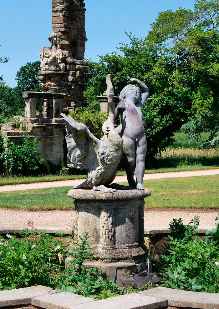 Boy and a swan (Мальчик и лебедь), XVIII