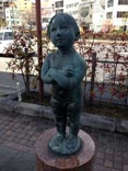 Мальчик из персика