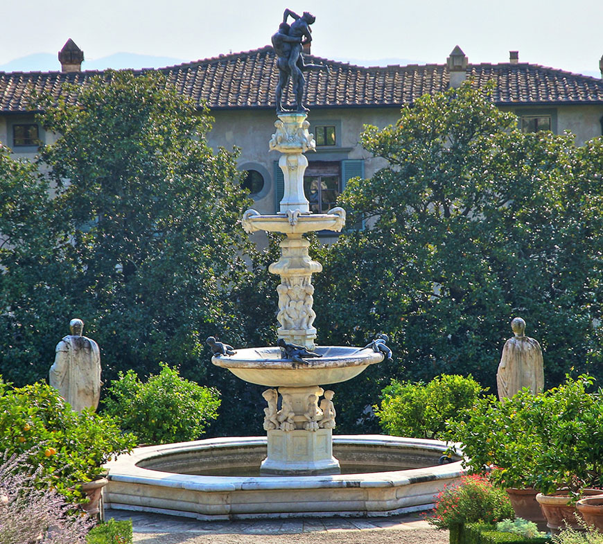 Fountain of Hercules and Antaeus (Фонтан Геркулеса и Антея