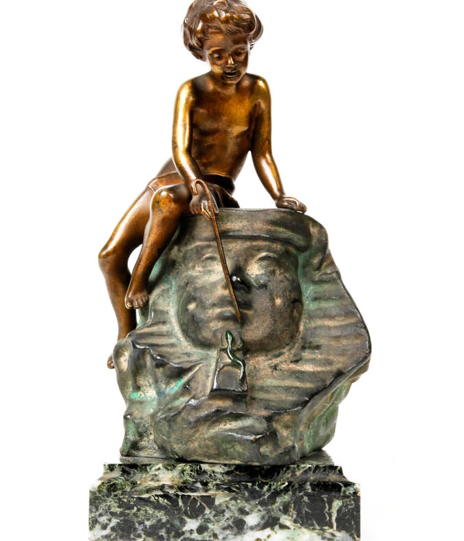 Figure of a boy seated a top a Sphinx (Фигура мальчика, сидящего на Сфинксе)