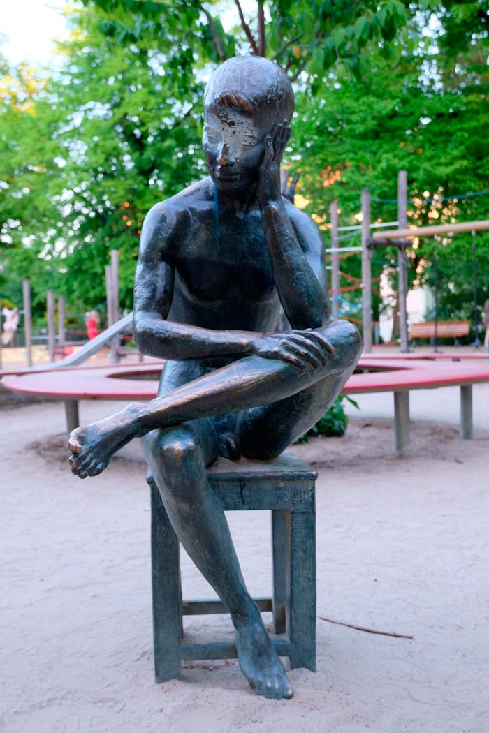 Sitzender Junge (Сидящий мальчик), 1963