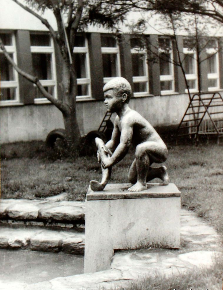 Kisfiú hallal (Малыш с рыбой), 1961