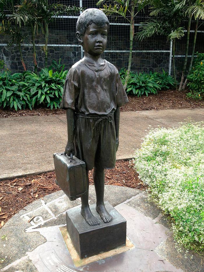 Child Abuse Memorial (Мемориал против жестокого обращения с детьми), 2004