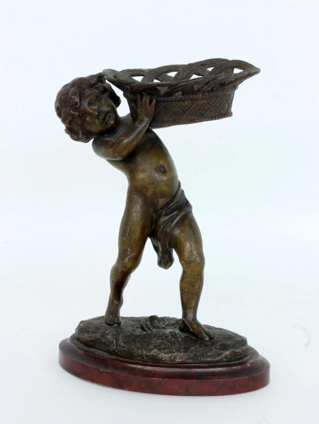 Bourg-la-Reine Boy with basket in his hands (Мальчик из Бур-ла-Рена с корзиной в руках)