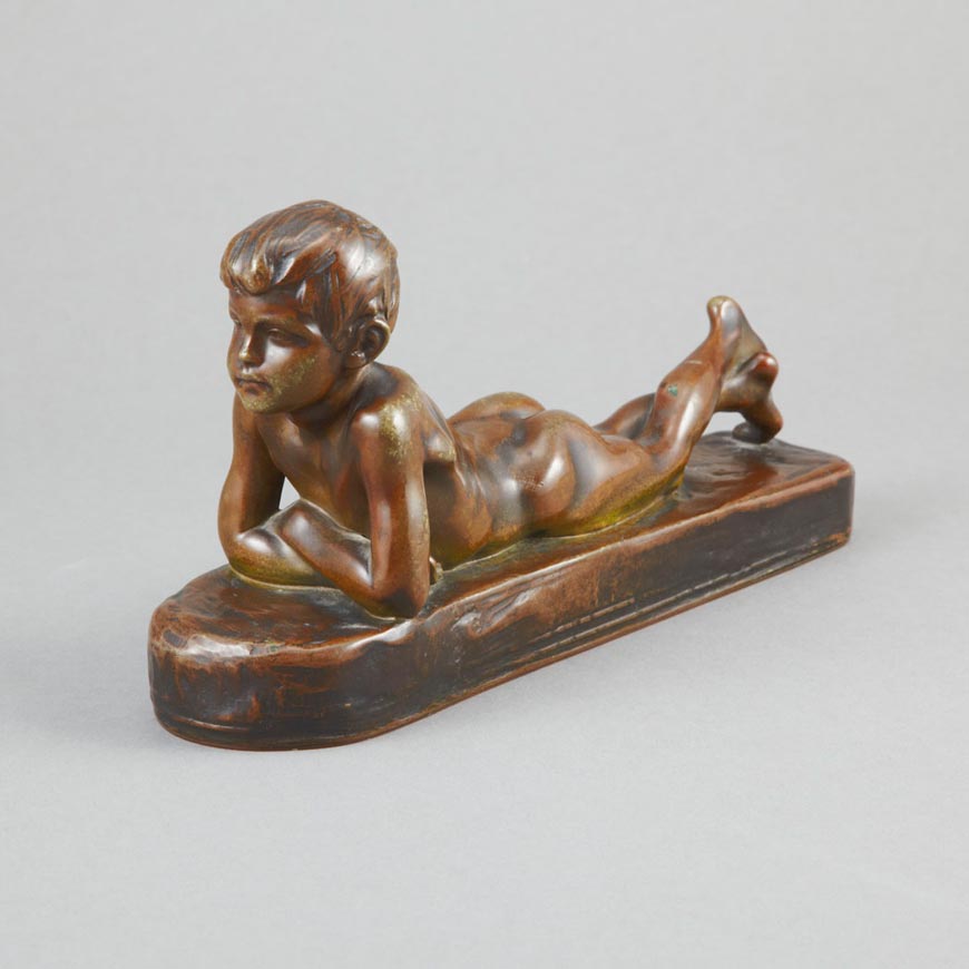 Reclining nude figure of a boy (Лежащая обнажённая фигура мальчика)