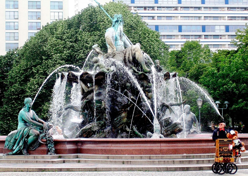 Neptunbrunnen (Фонтан Нептуна), 1891