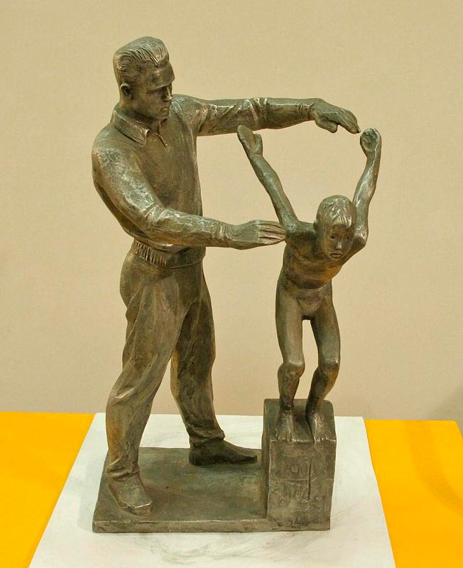 Заслуженный мастер спорта СССР пловец Л.Н. Колесников (Honored Master of Sports of the USSR swimmer L.N. Kolesnikov), 1971  