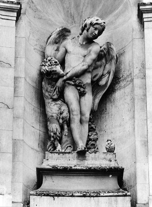 Fontaine des Quartre Saisons (Фонтан четырёх сезонов)